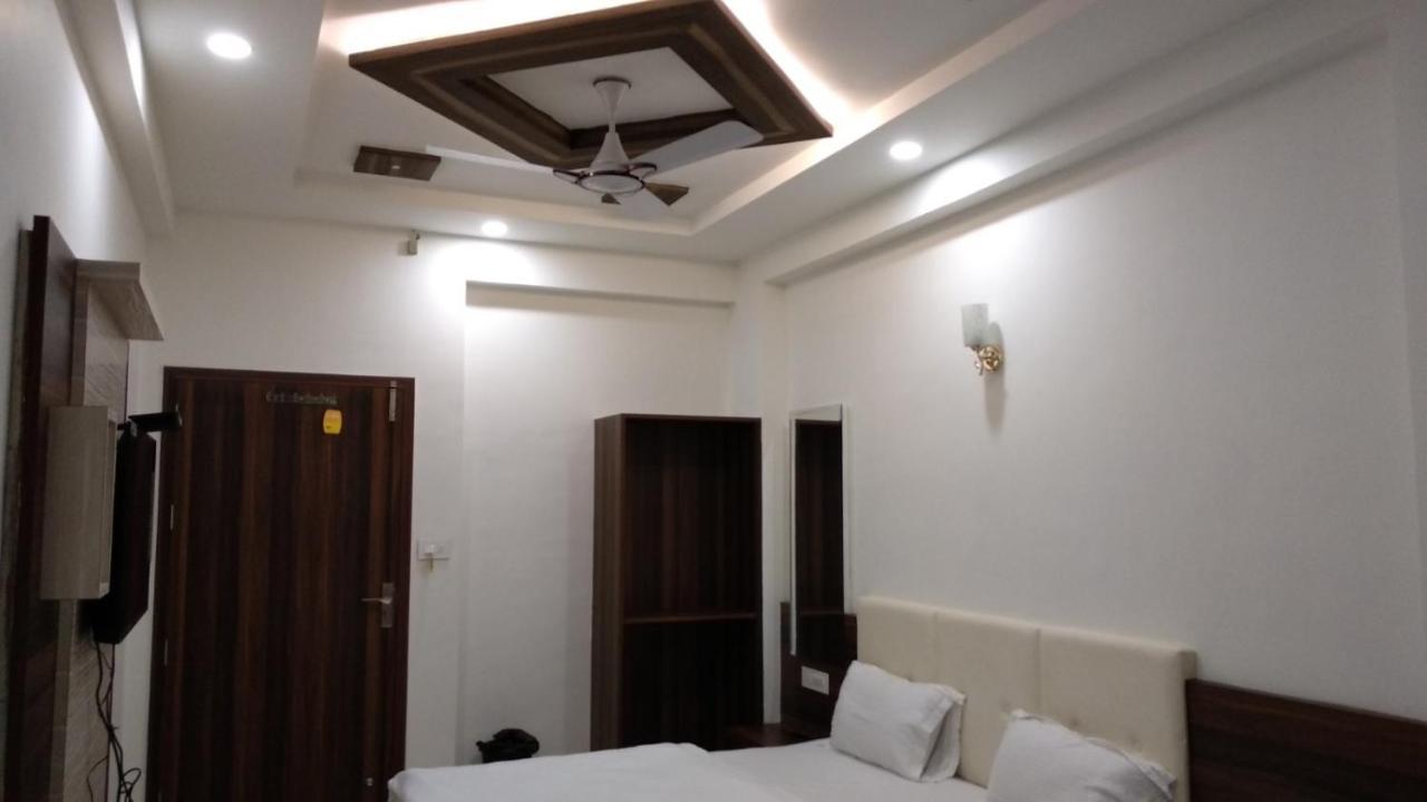 Hotel The Grand Shiva Gondal ภายนอก รูปภาพ