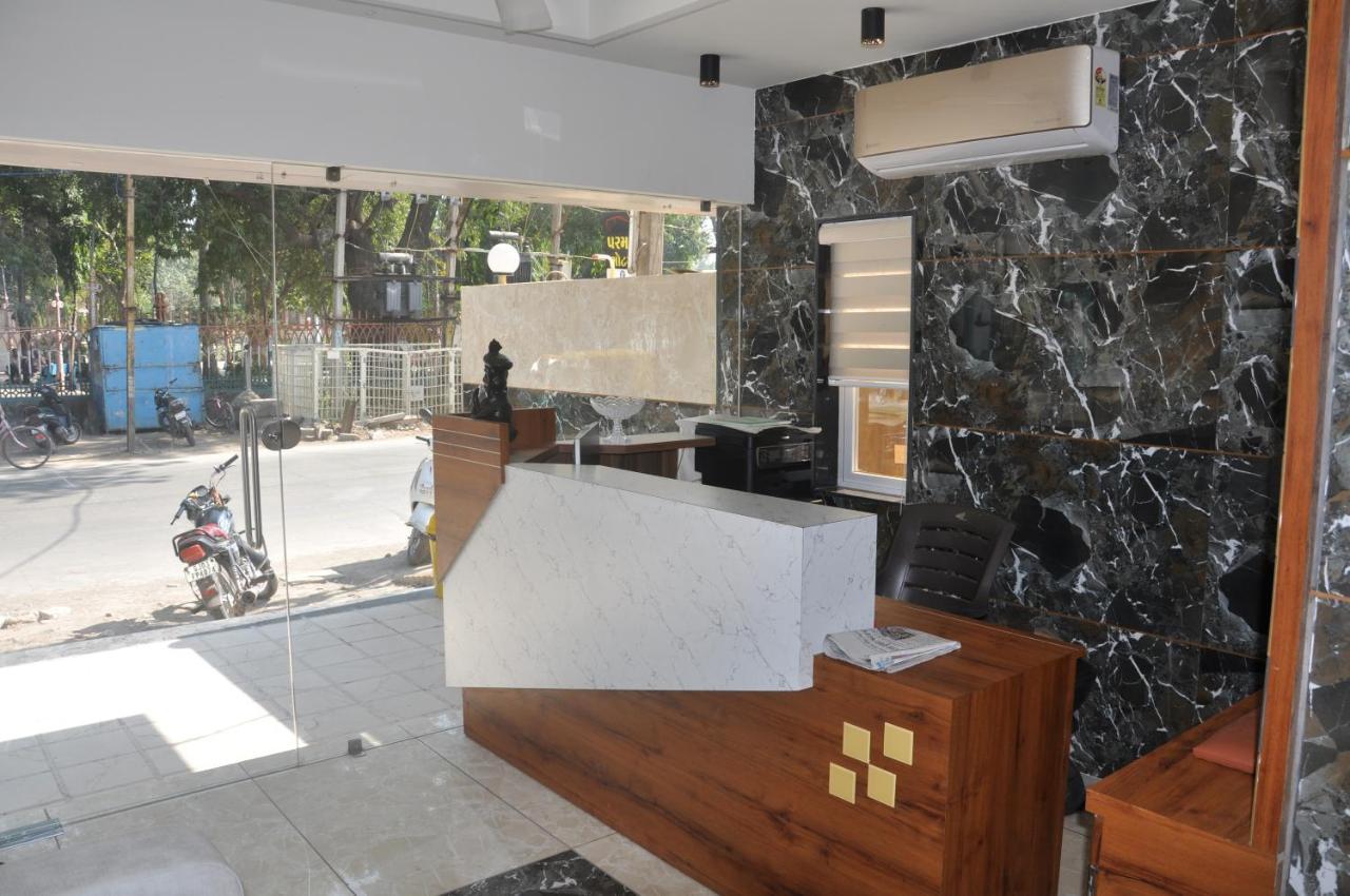 Hotel The Grand Shiva Gondal ภายนอก รูปภาพ