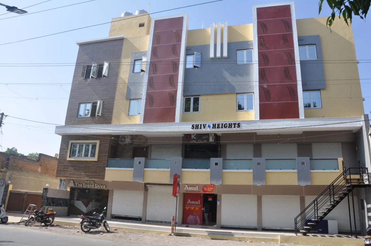 Hotel The Grand Shiva Gondal ภายนอก รูปภาพ