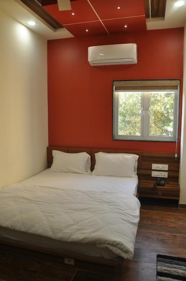 Hotel The Grand Shiva Gondal ภายนอก รูปภาพ