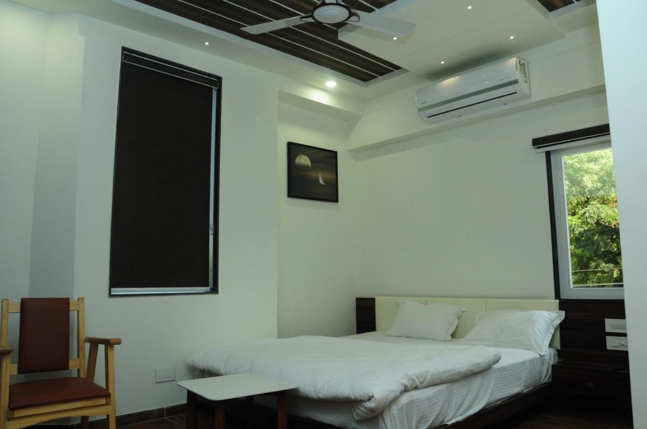 Hotel The Grand Shiva Gondal ภายนอก รูปภาพ